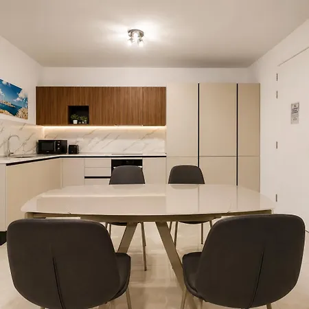 شقة The Euphoria - P1 Modern Apartmament Next To The Promenade سليمة