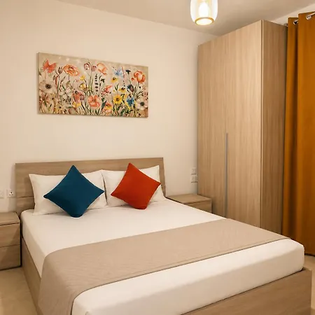 The Euphoria - P1 Modern Apartmament Next To The Promenade سليمة
